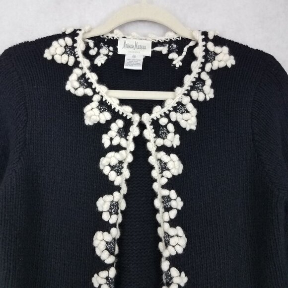 Neiman Marcus Women's S Hand Knit Cashmere Cardigan Sweater Black / Ivory - Picture 3 of 11